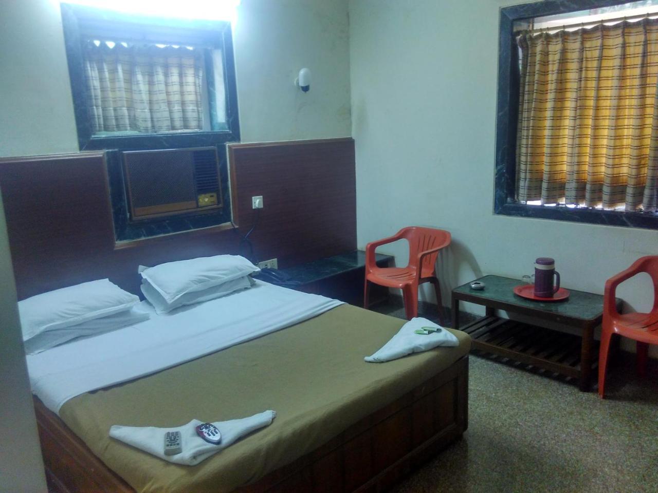 Hotel Subhash Midc Andheri Bombaim