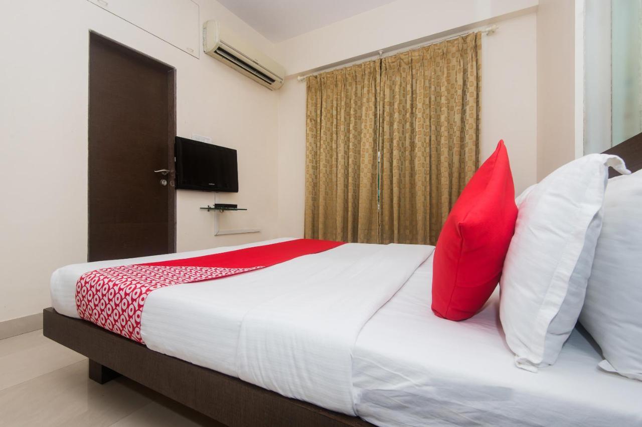 Oyo 20015 Silverkey Bandra East Bkc Bandra Hotel Mumbai