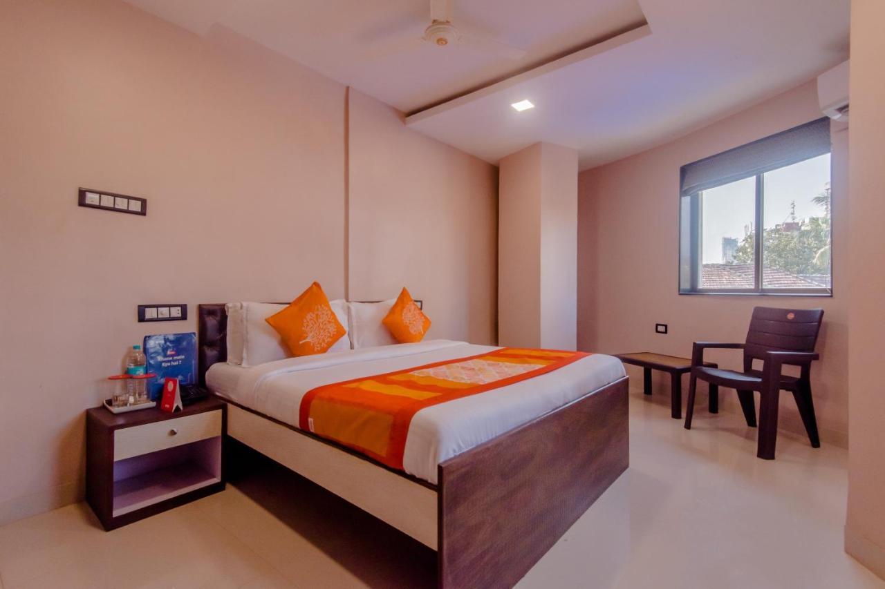 Oyo 9748 Girgaon Palace 3*
