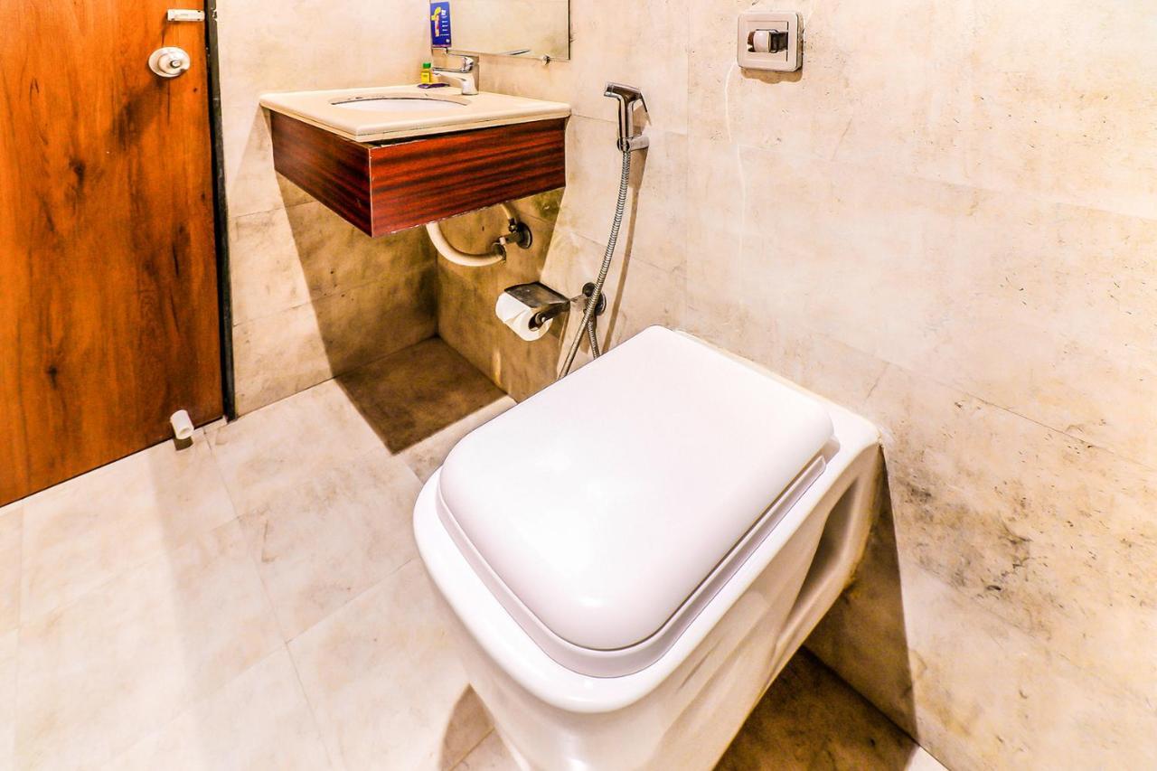 Fabexpress Adlon Andheri East Hotel