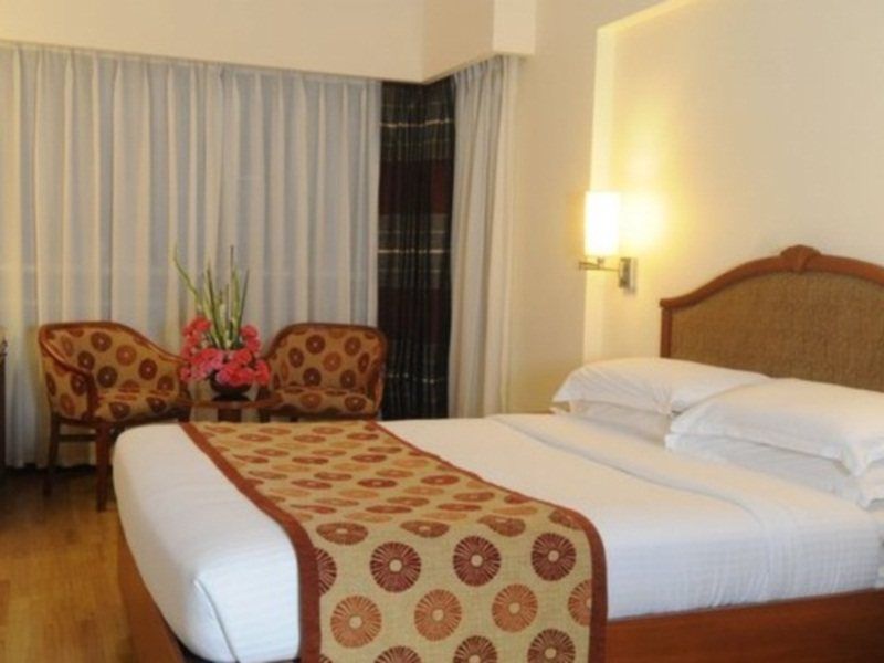 Fariyas , Colaba