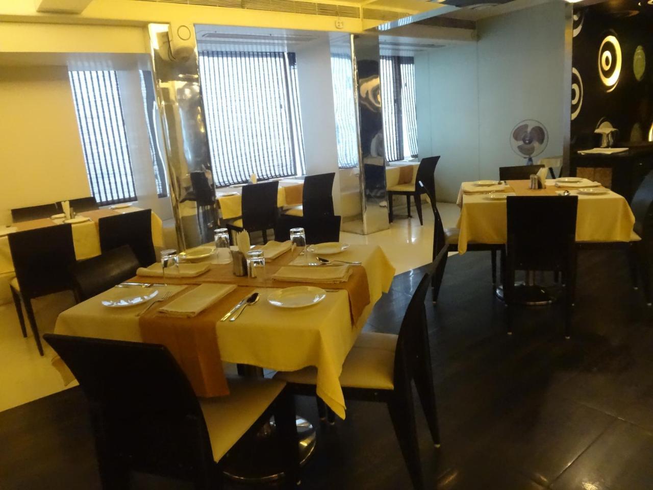 Solitaire 3* Mumbai