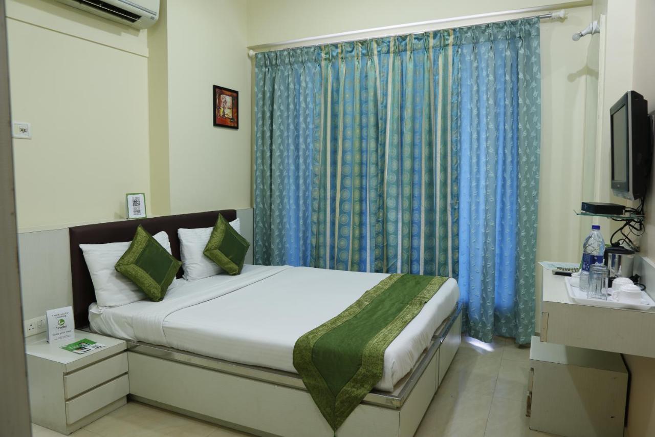 Seven Serviced Bandra East Mumbai