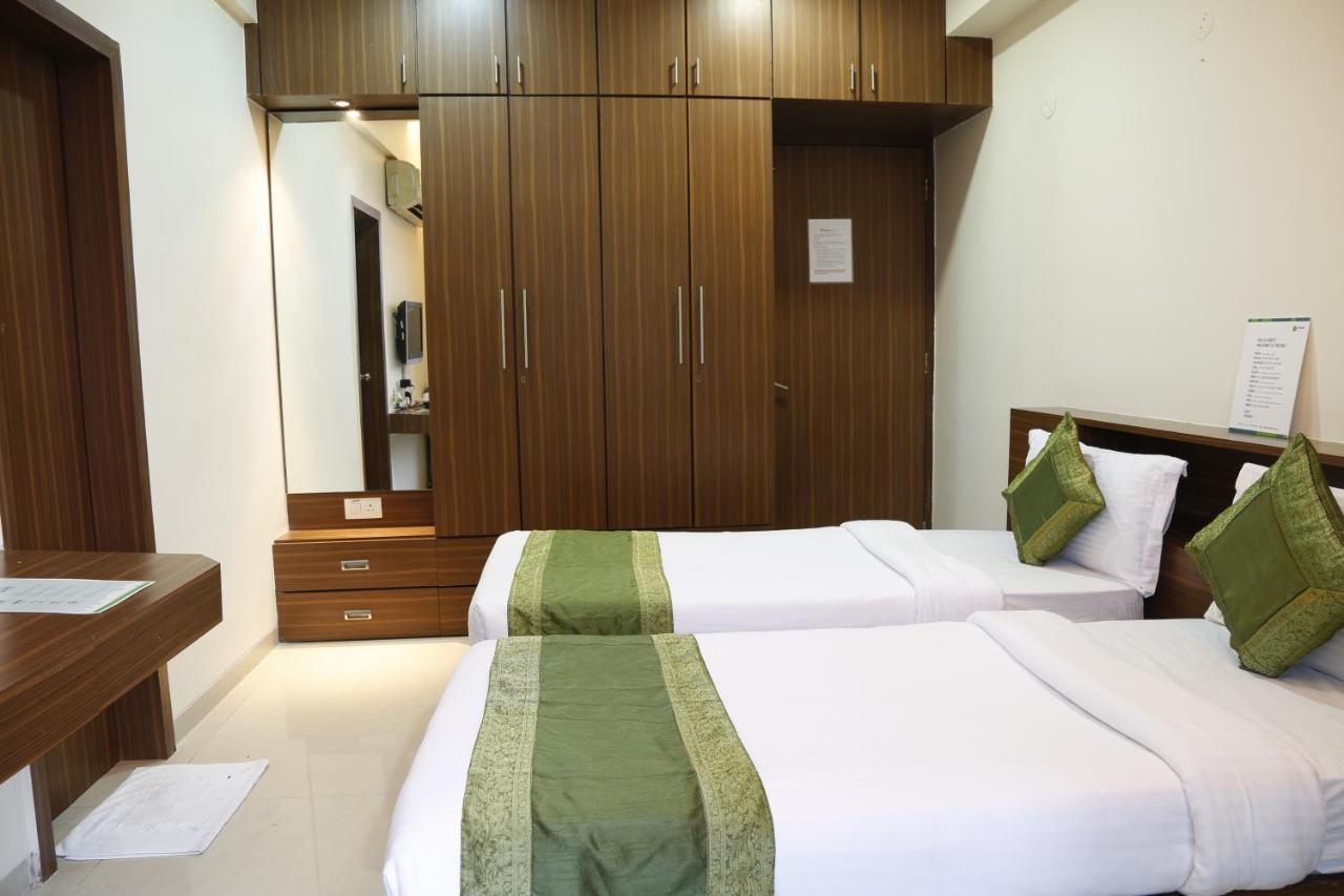 Seven Serviced Bandra East Guest house Mumbai