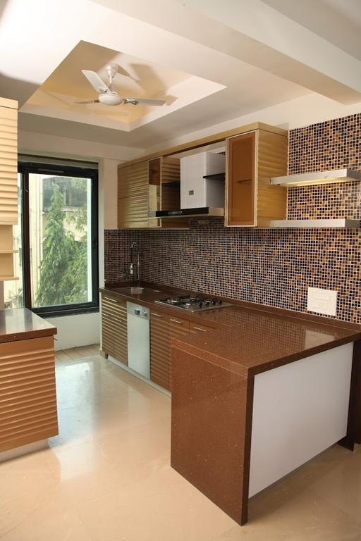 Laurent & Benon - Santacruz East Aparthotel