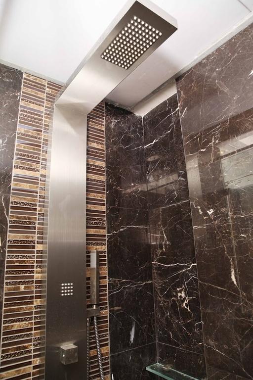 Laurent & Benon - Santacruz East Aparthotel 5*