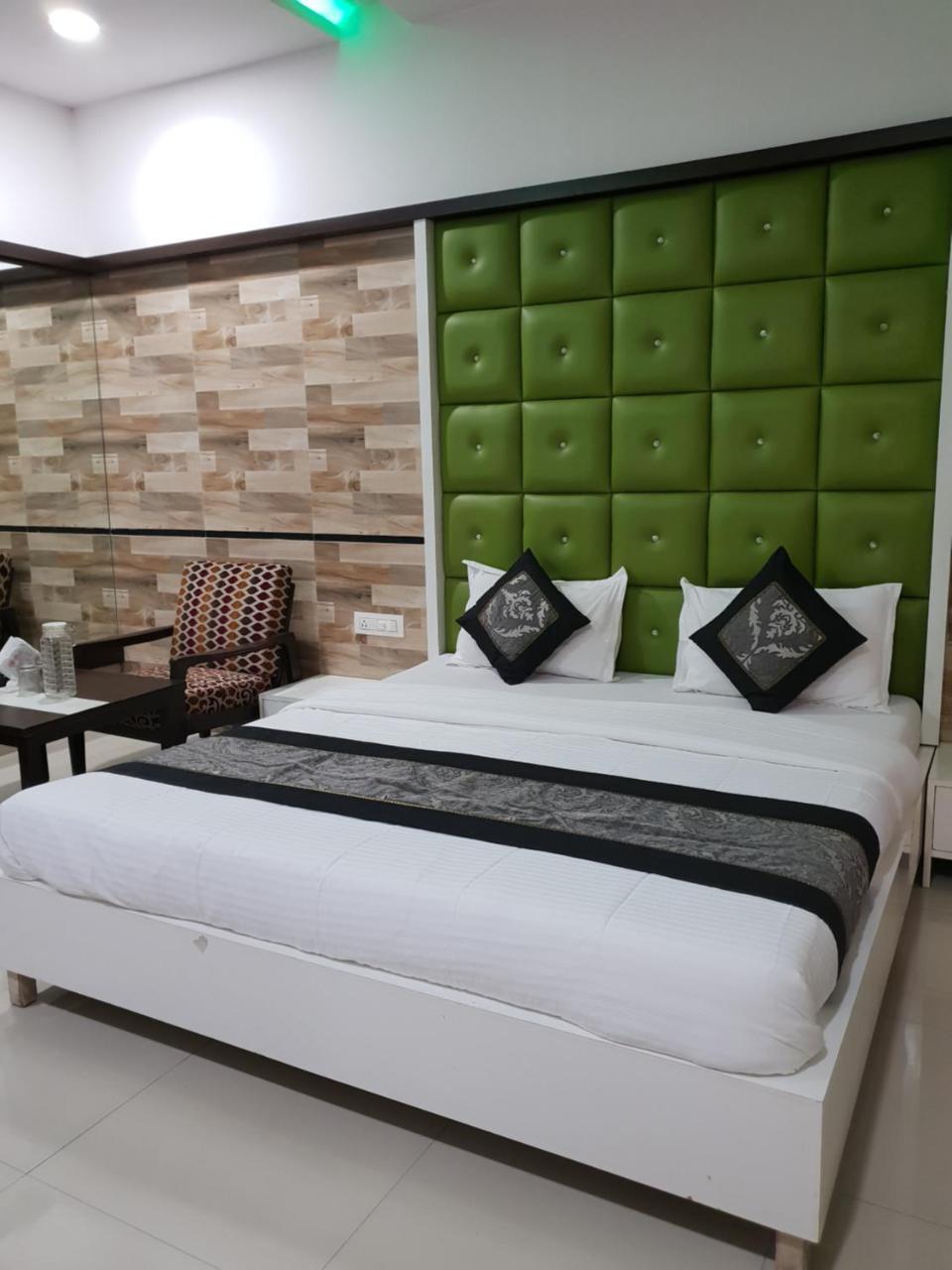 Hotel Celeste, Colaba