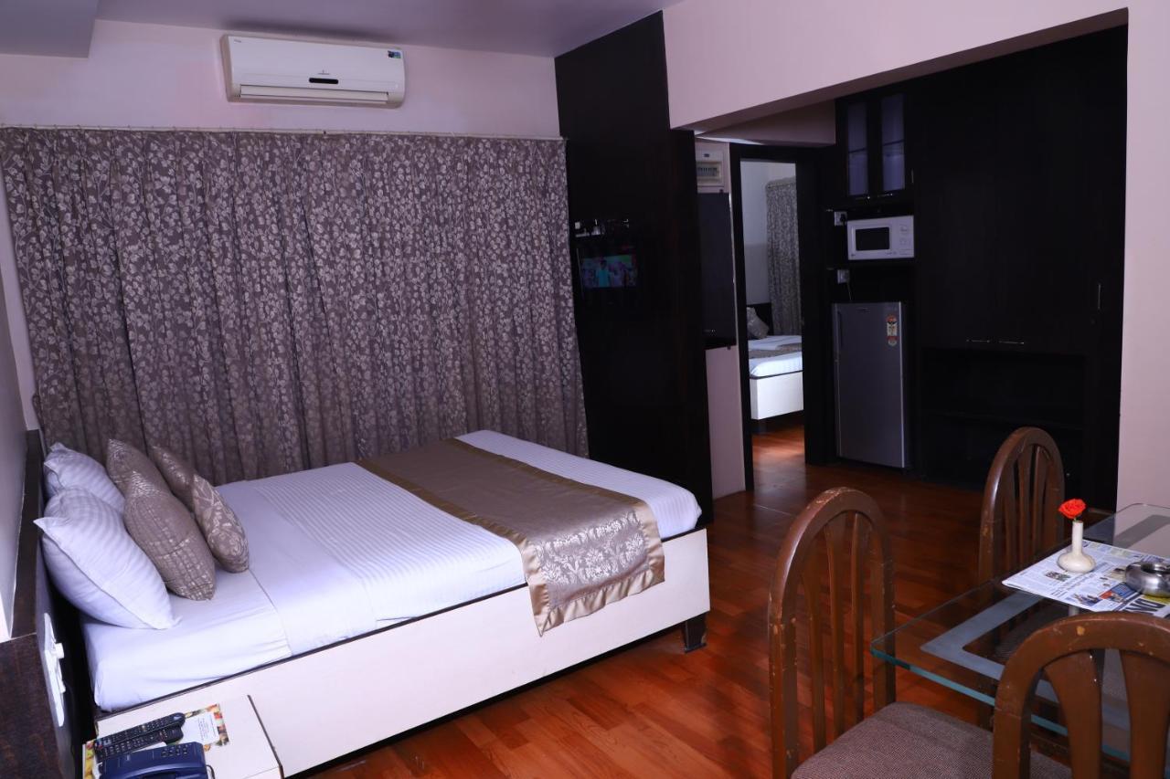 Hotel Bharat Avenue 3*