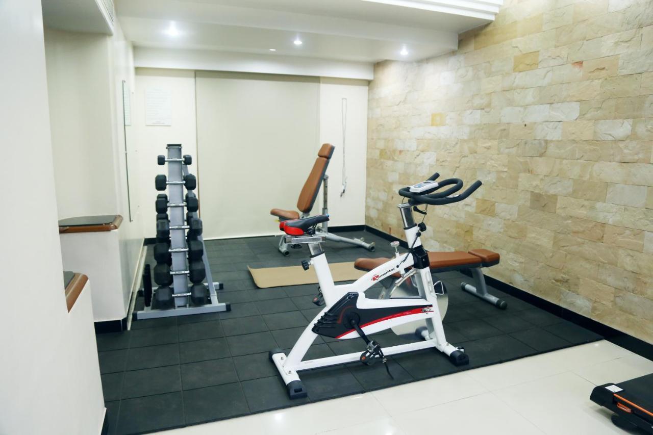 Kohinoor Park 3*