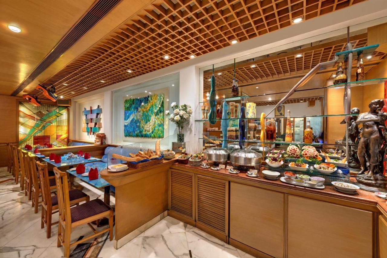 The Ambassador, Marine Drive, Hotel Bombaim