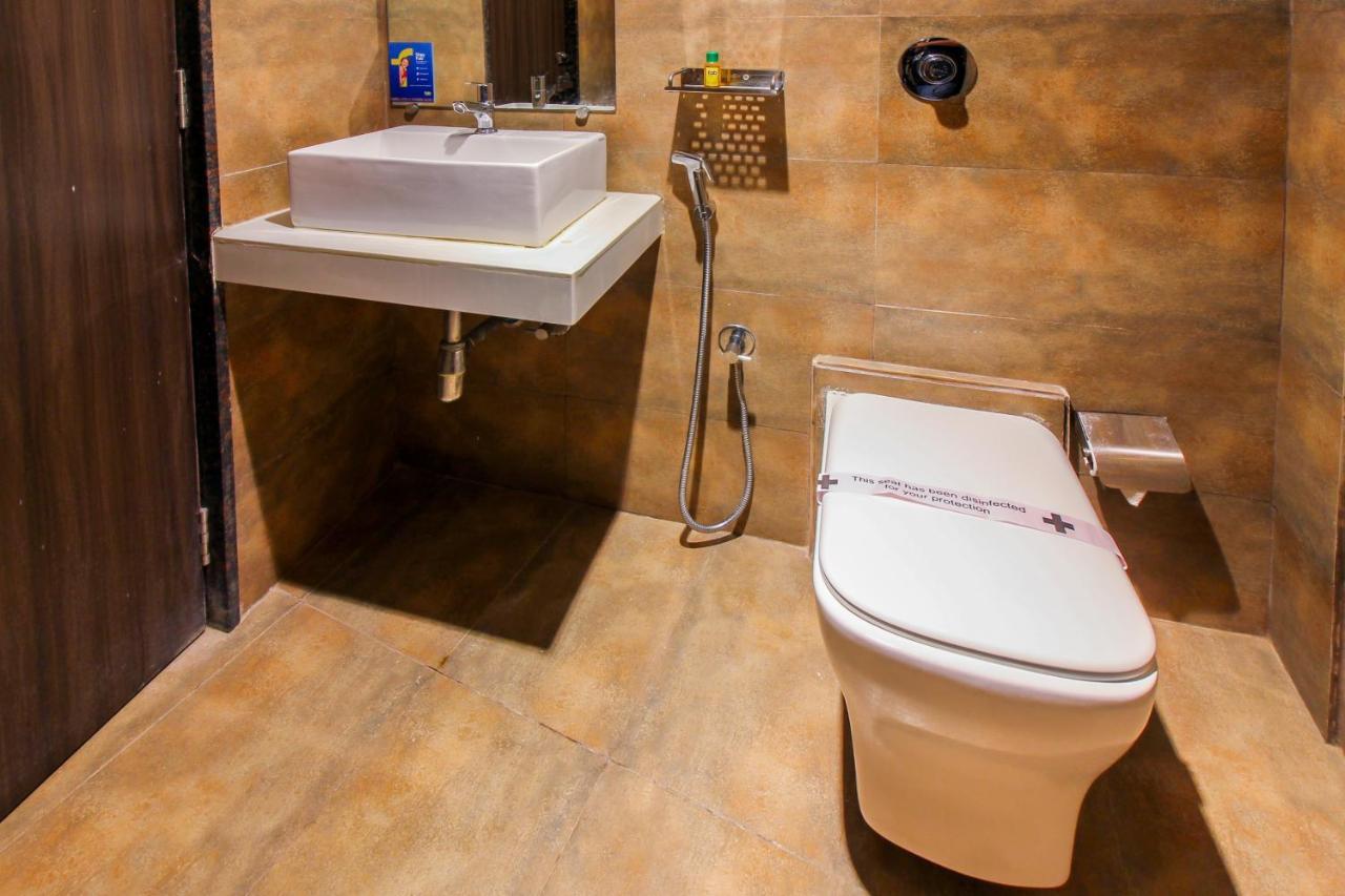 Fabhotel The Pacific Andheri East Bombaim