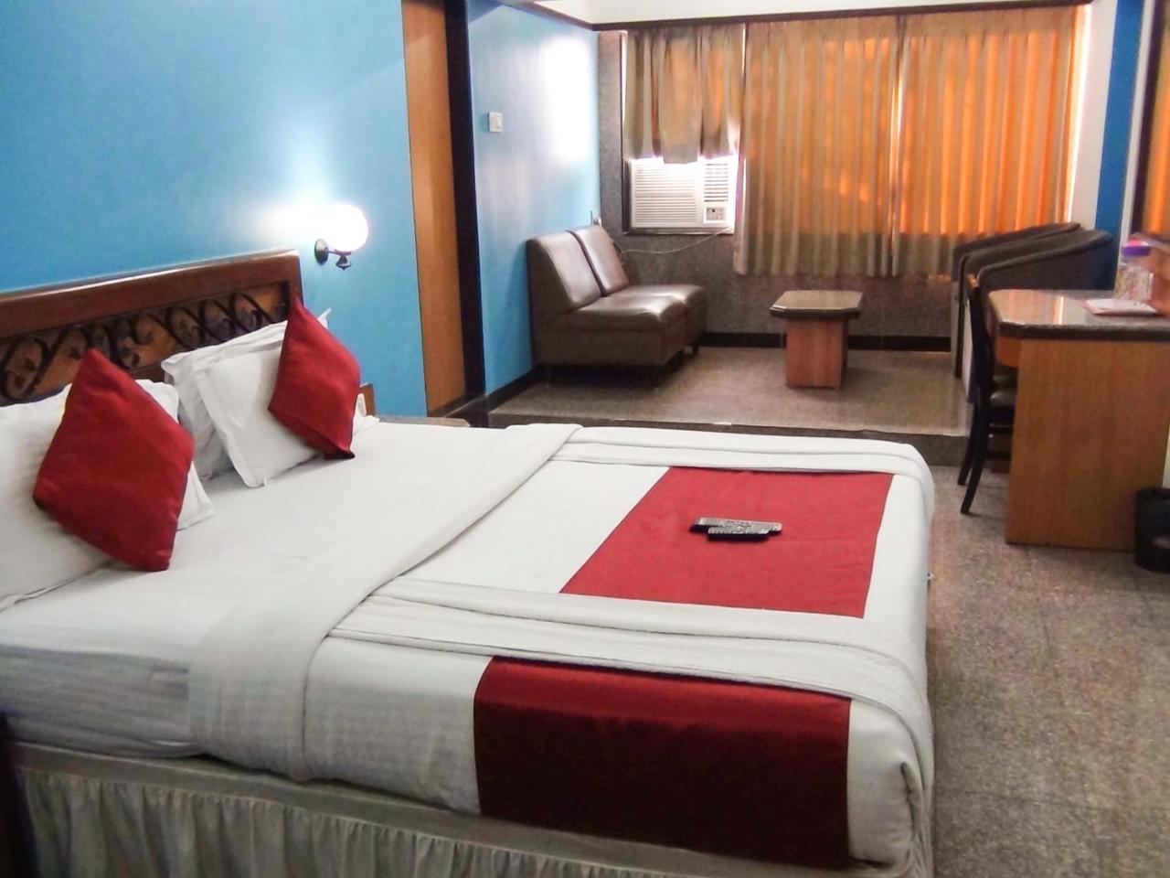 Imperial Executive, Andheri Hotel