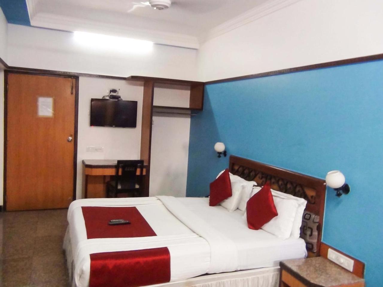 Imperial Executive, Andheri 3*
