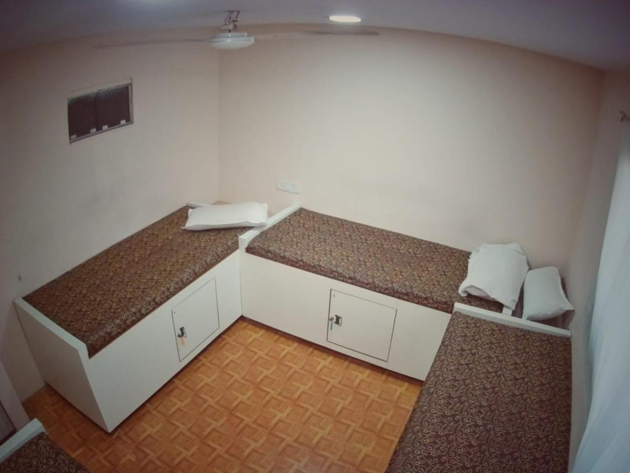 Perfect Dormitory Albergue Mumbai