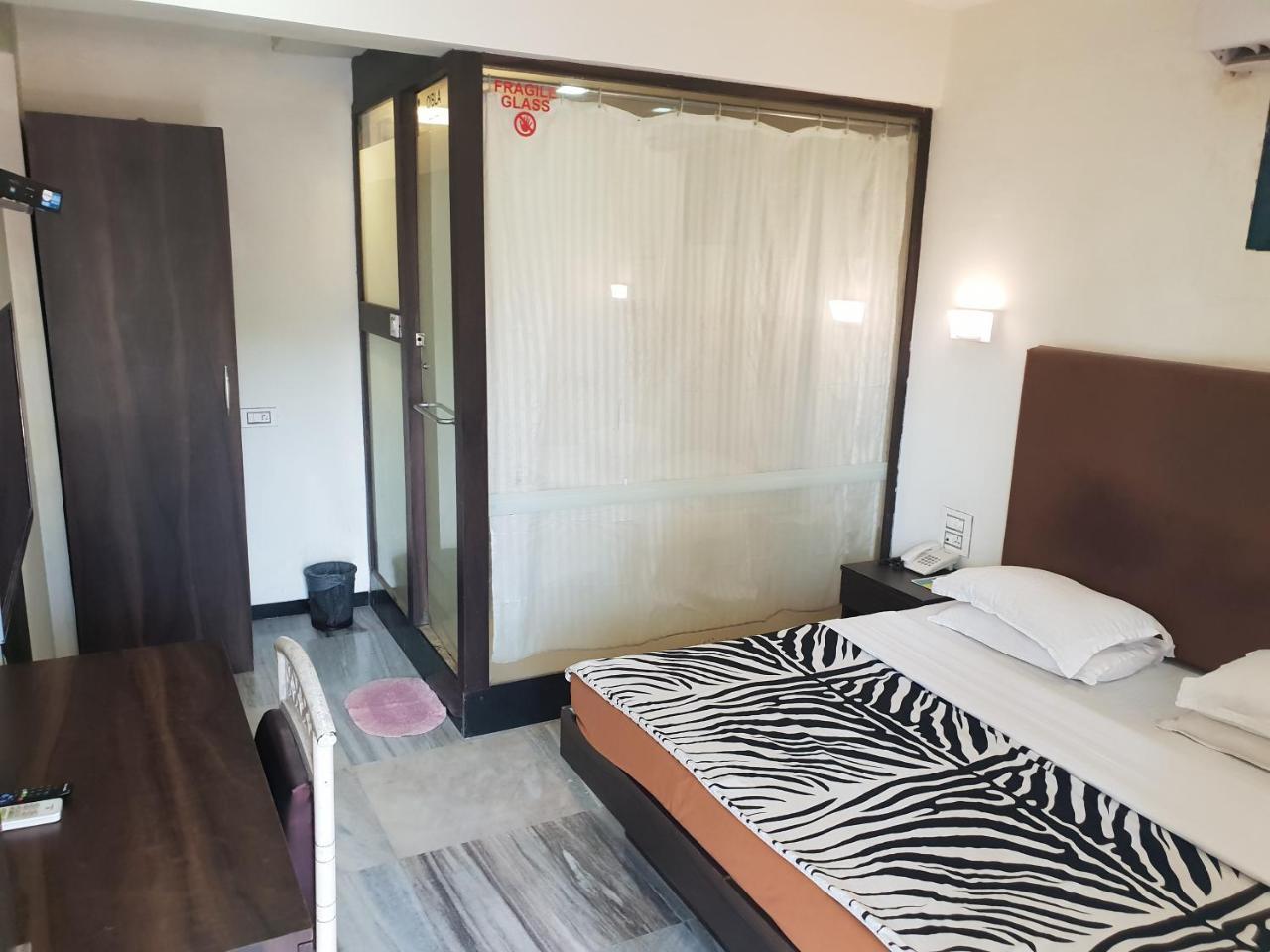 Hotel Milan International Mumbai