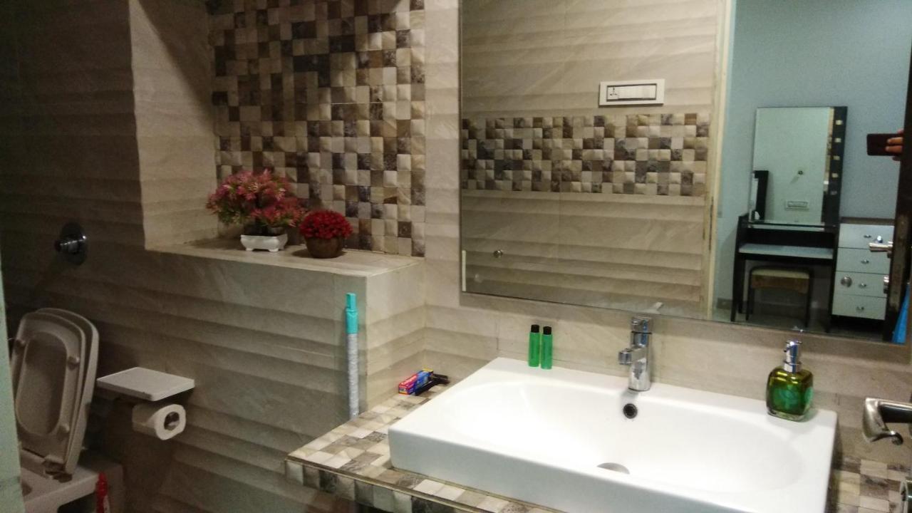 Apartment Masters @ Juhu *