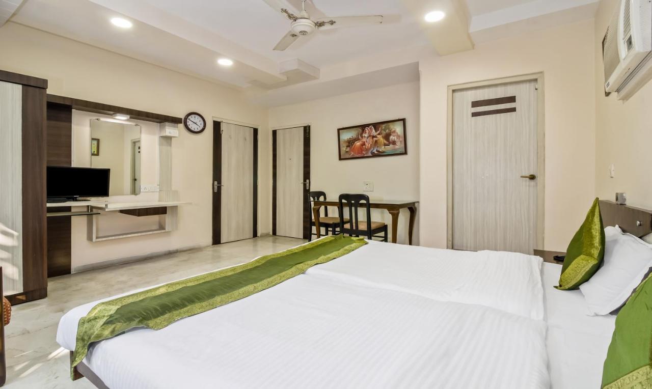 Treebo Trip Livewel Hotel