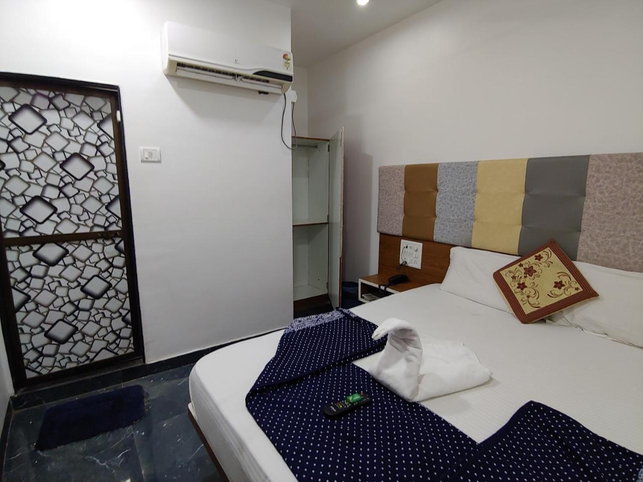 Hotel Balaji Residency Kurla East 2*
