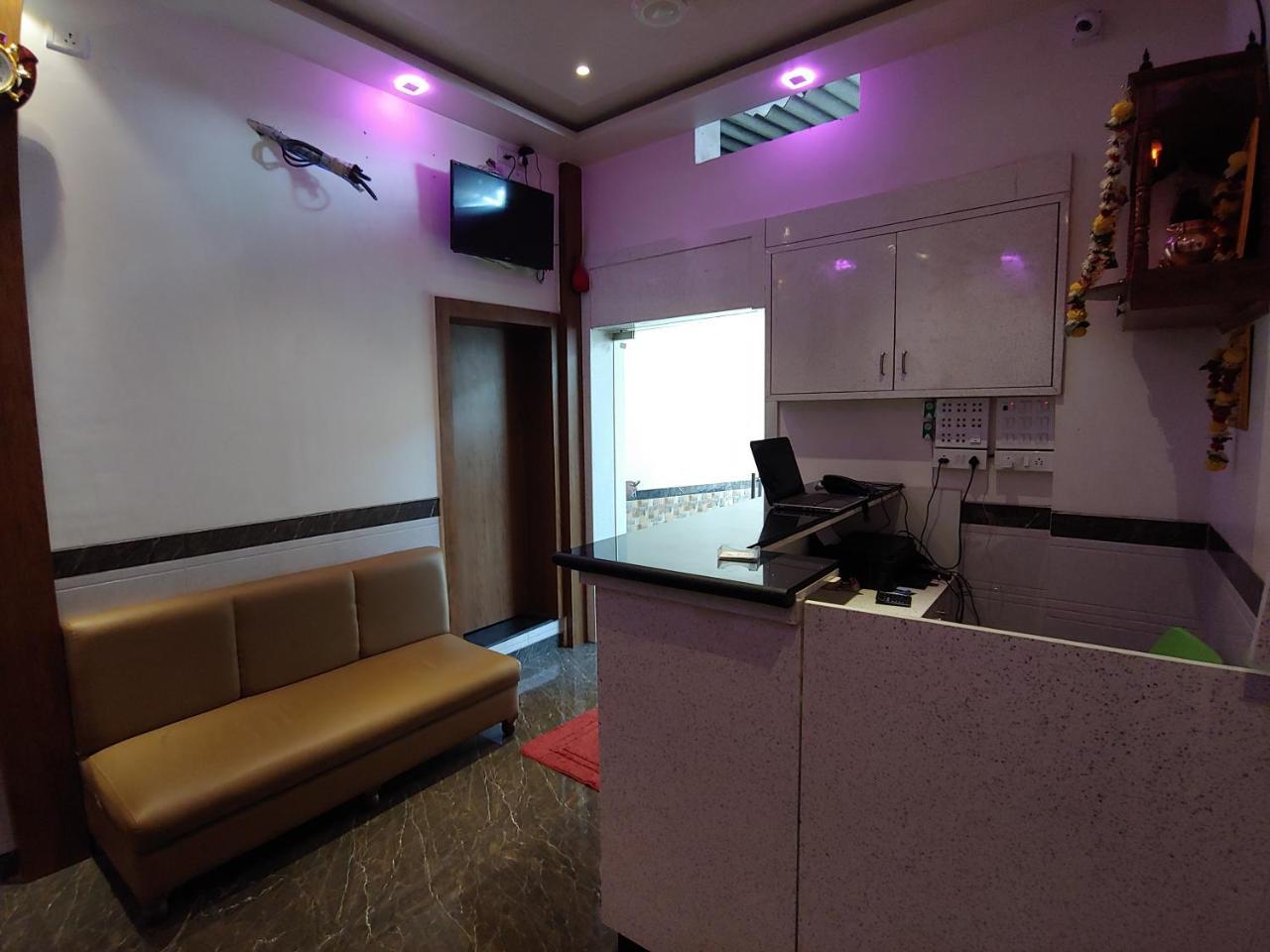 Balaji Residency Kurla East Hotel