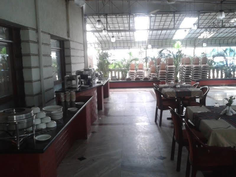 Kohinoor Park Hotel