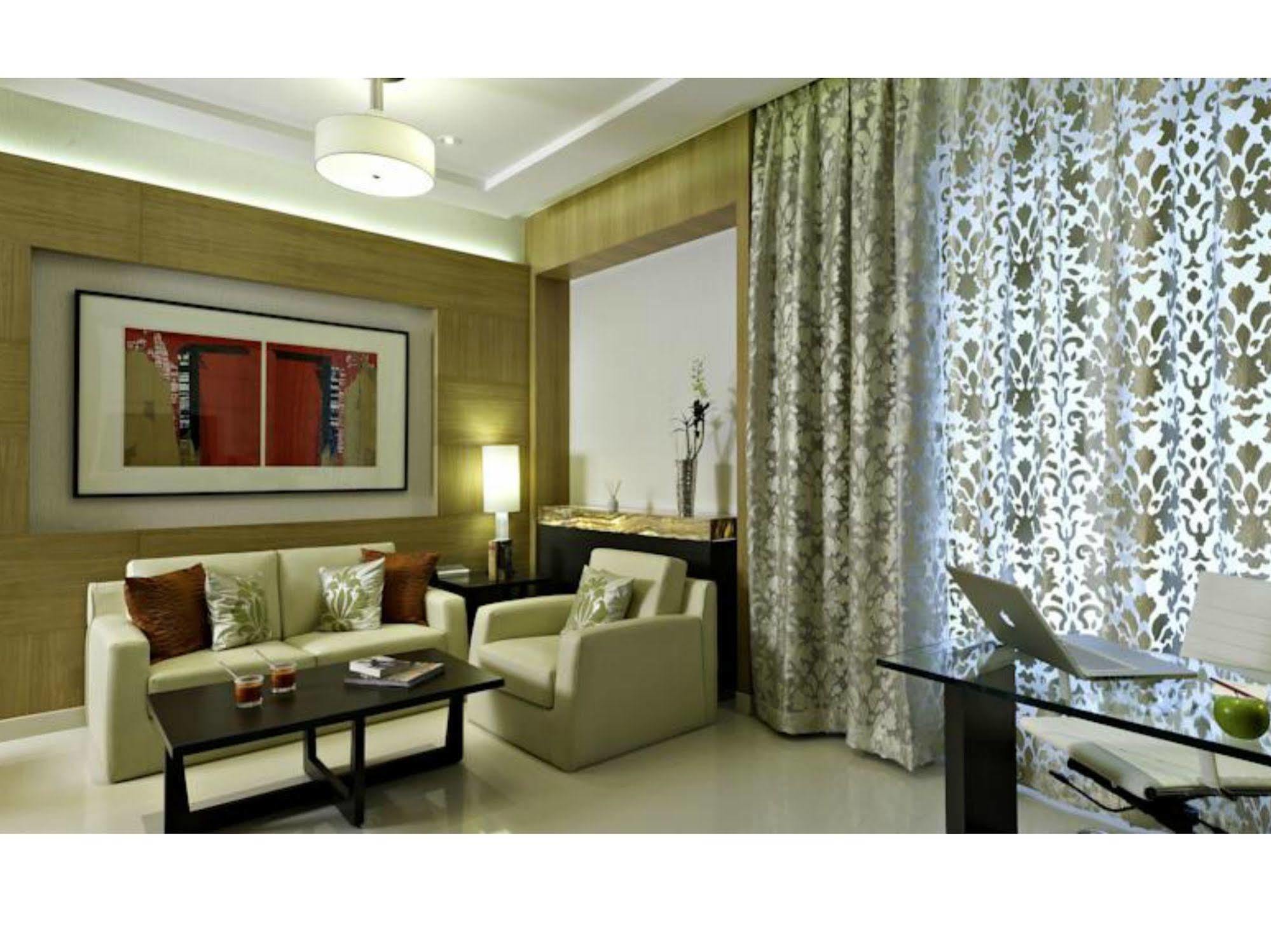 Meluha - The Fern 5* Mumbai