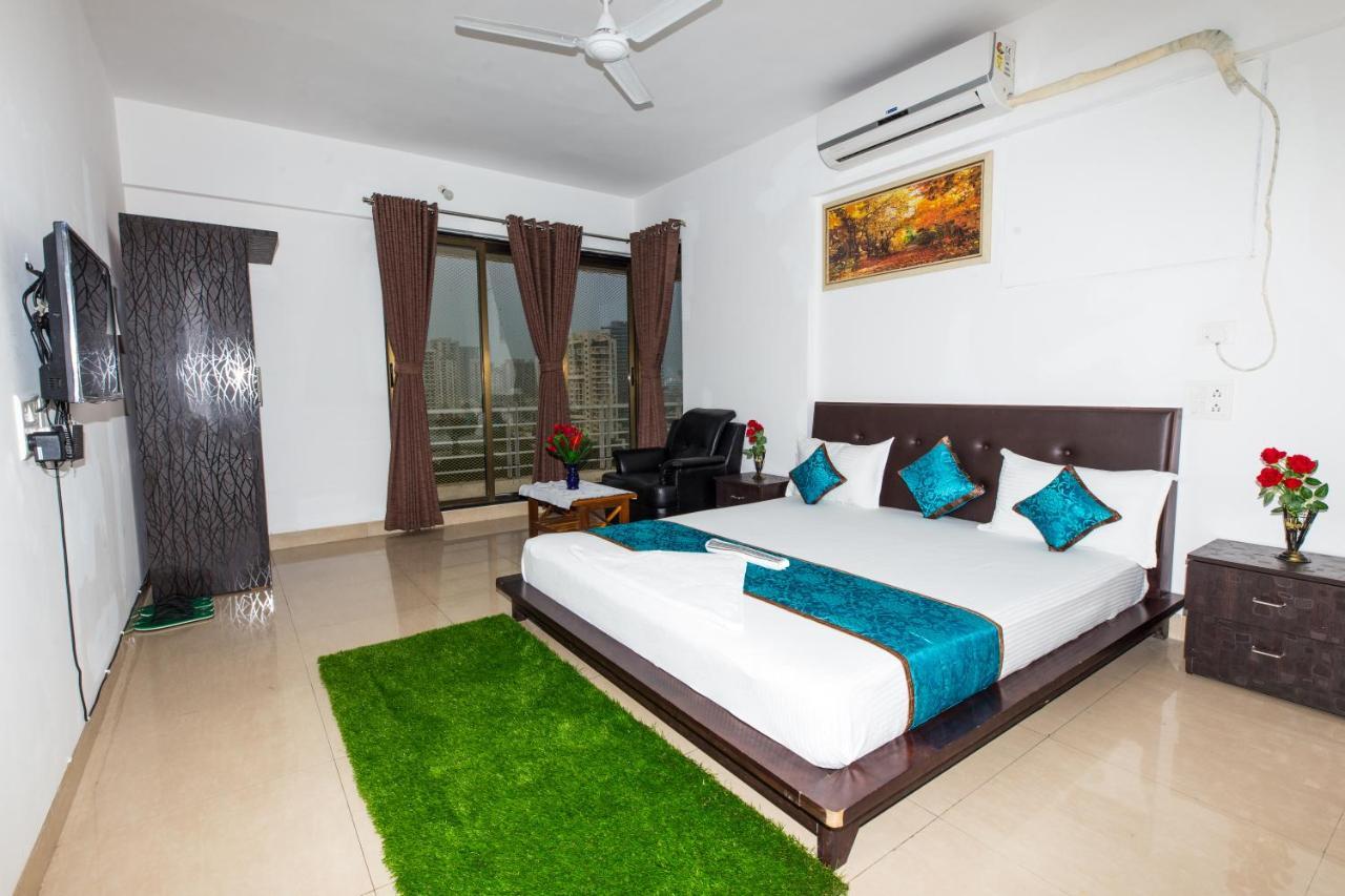 Bed & Breakfast Aristo Room, - Near Kokilaben Dhirubai Ambani Hospital For Family Only, Mumbai