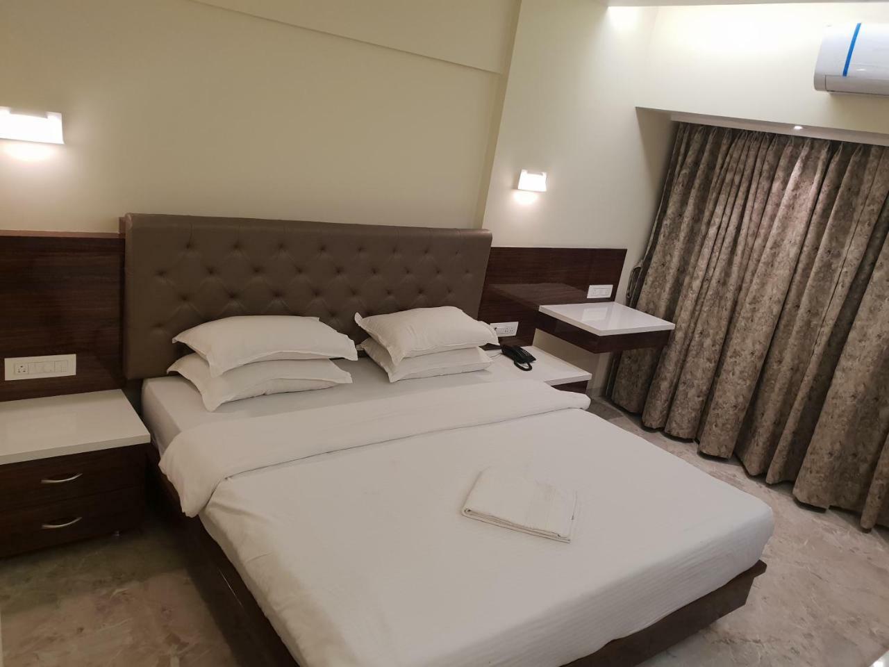 Hotel Milan International Mumbai