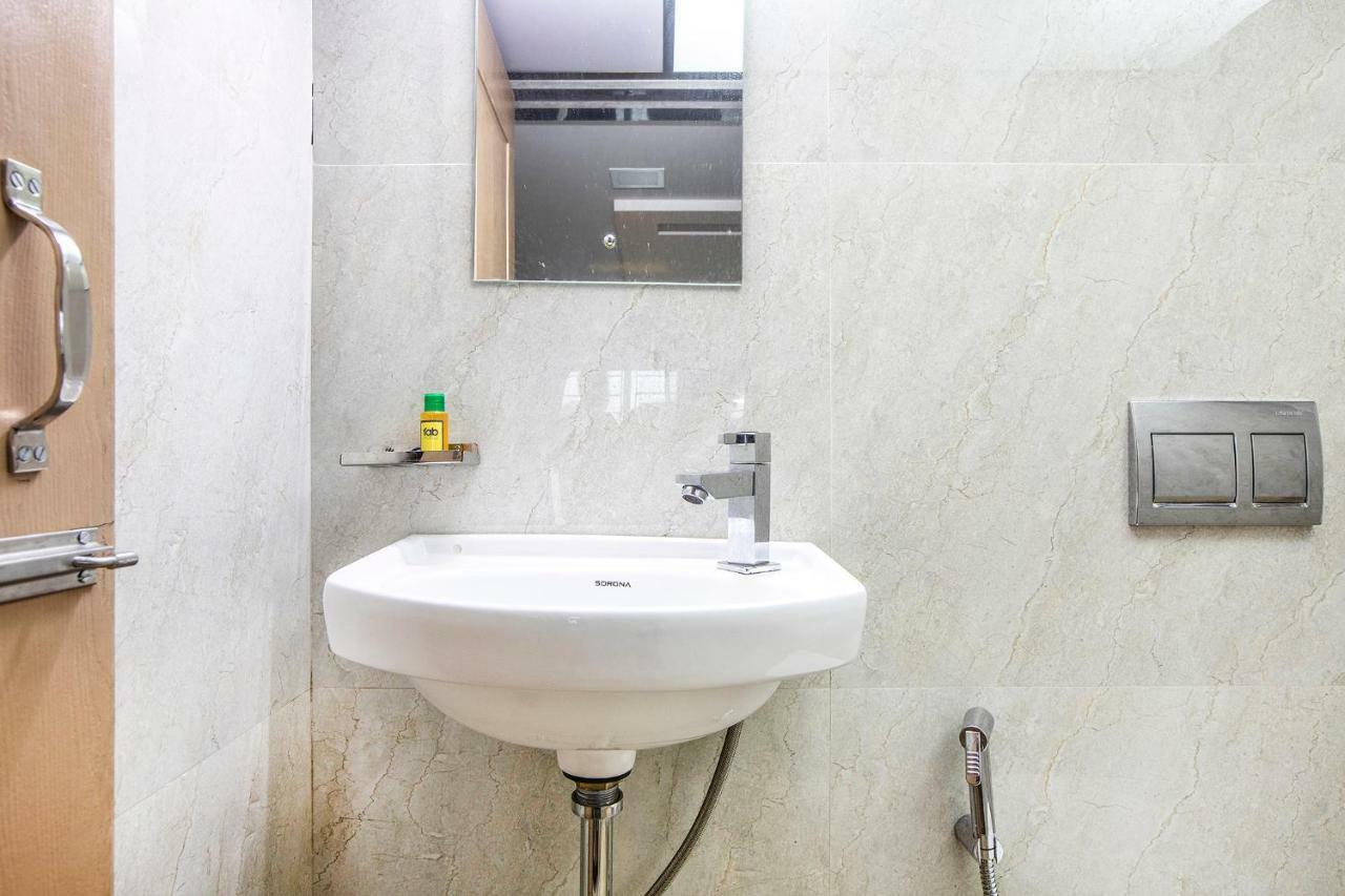 Fabexpress Silver - Nr Bkc Hotel