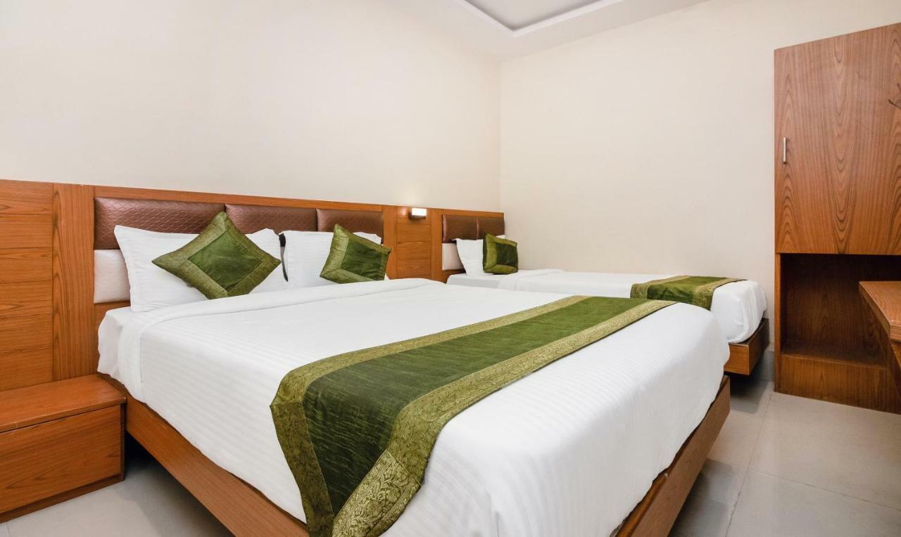 Hotel Volga Plaza 3*