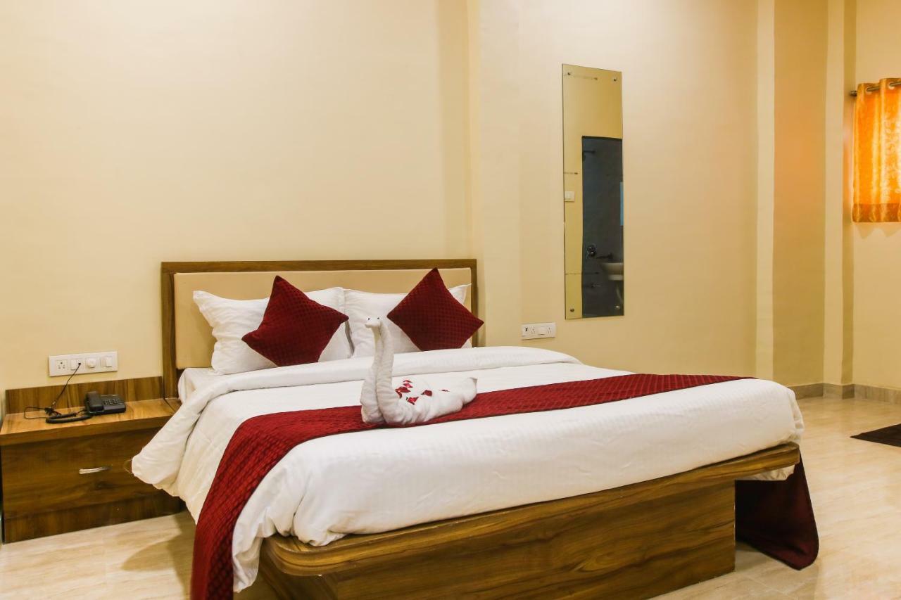 Golden Lake Hotel Mumbai