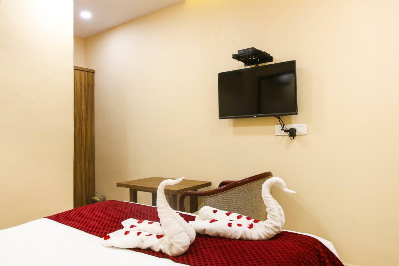 Hotel Golden Lake