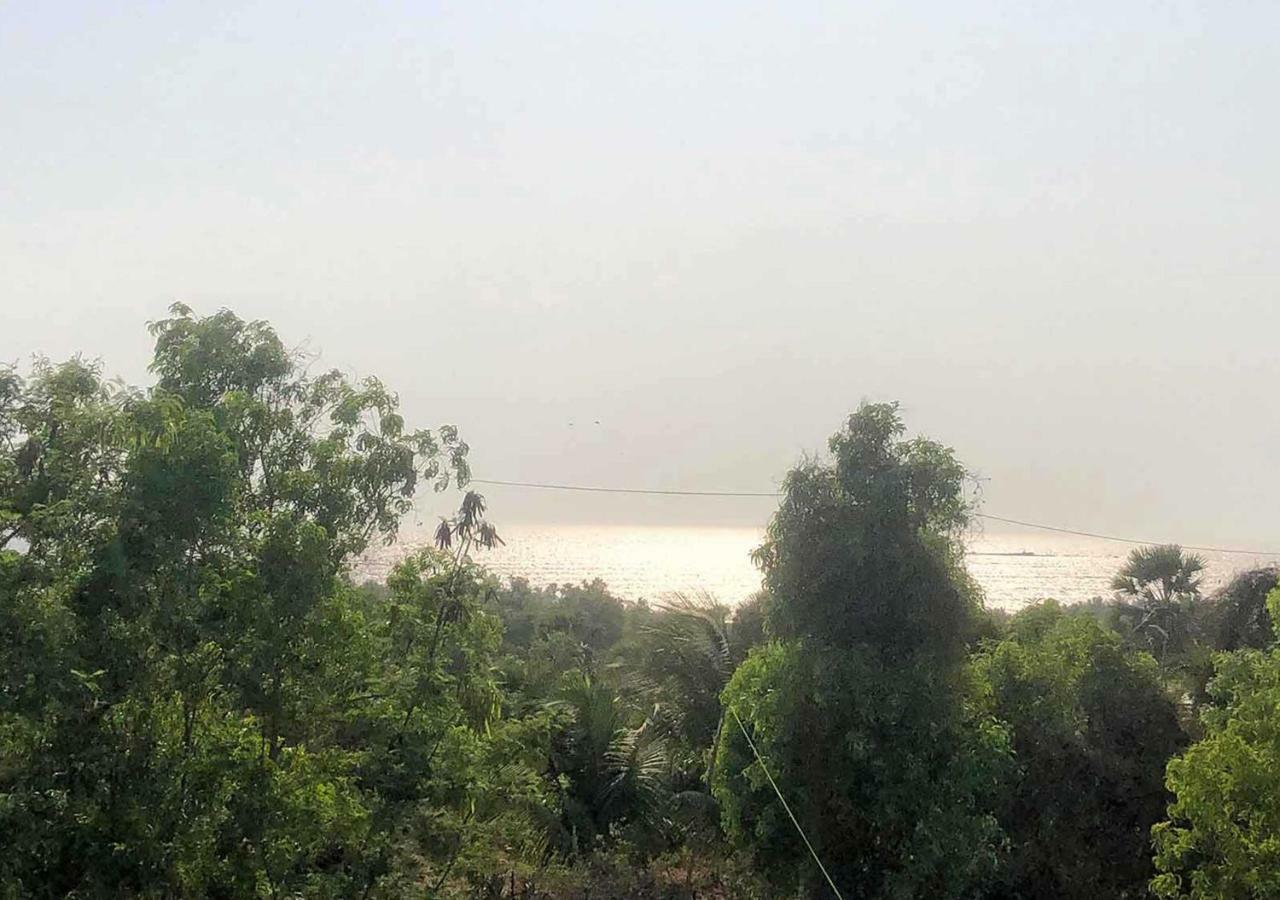 Gorai Beach • Private Pool • 3.5 Bed * Bombaim
