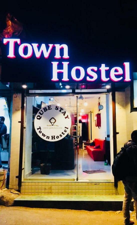 Town - Ac Hostel