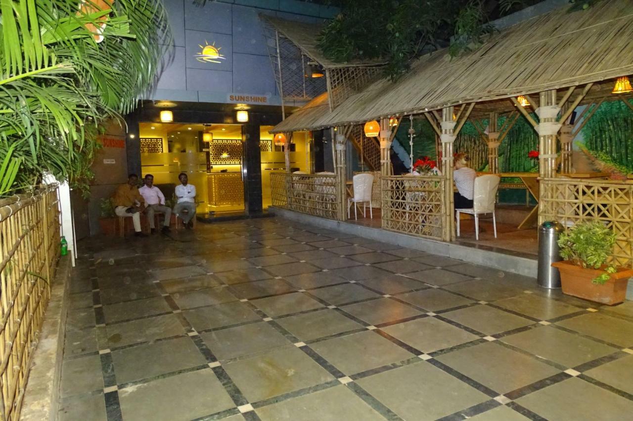 Sunshine Backpackers, Airport Albergue
