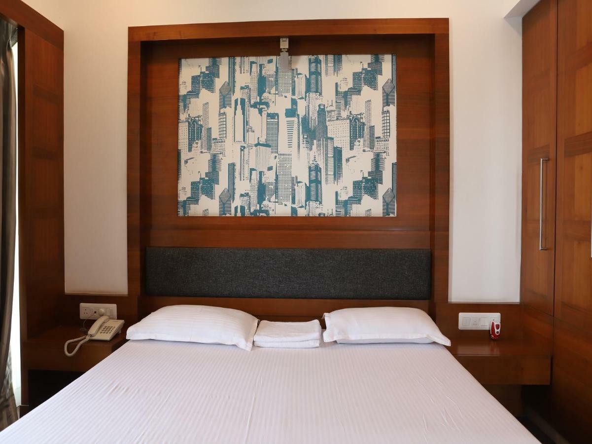 Guest house Gobinddhham 3*