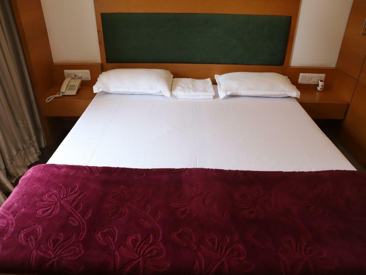 Guest house Gobinddhham 3*