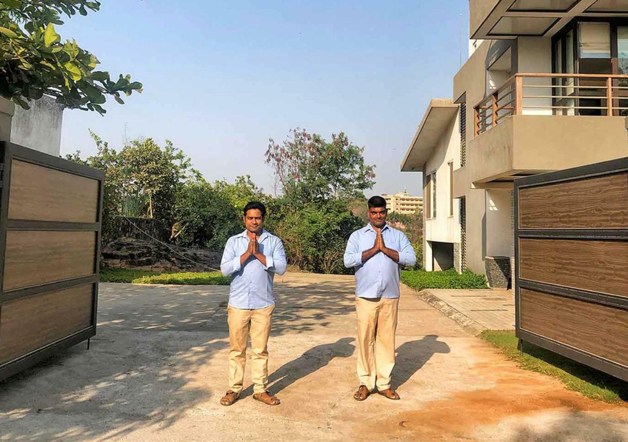 Gorai Beach • Private Pool • 3.5 Bed