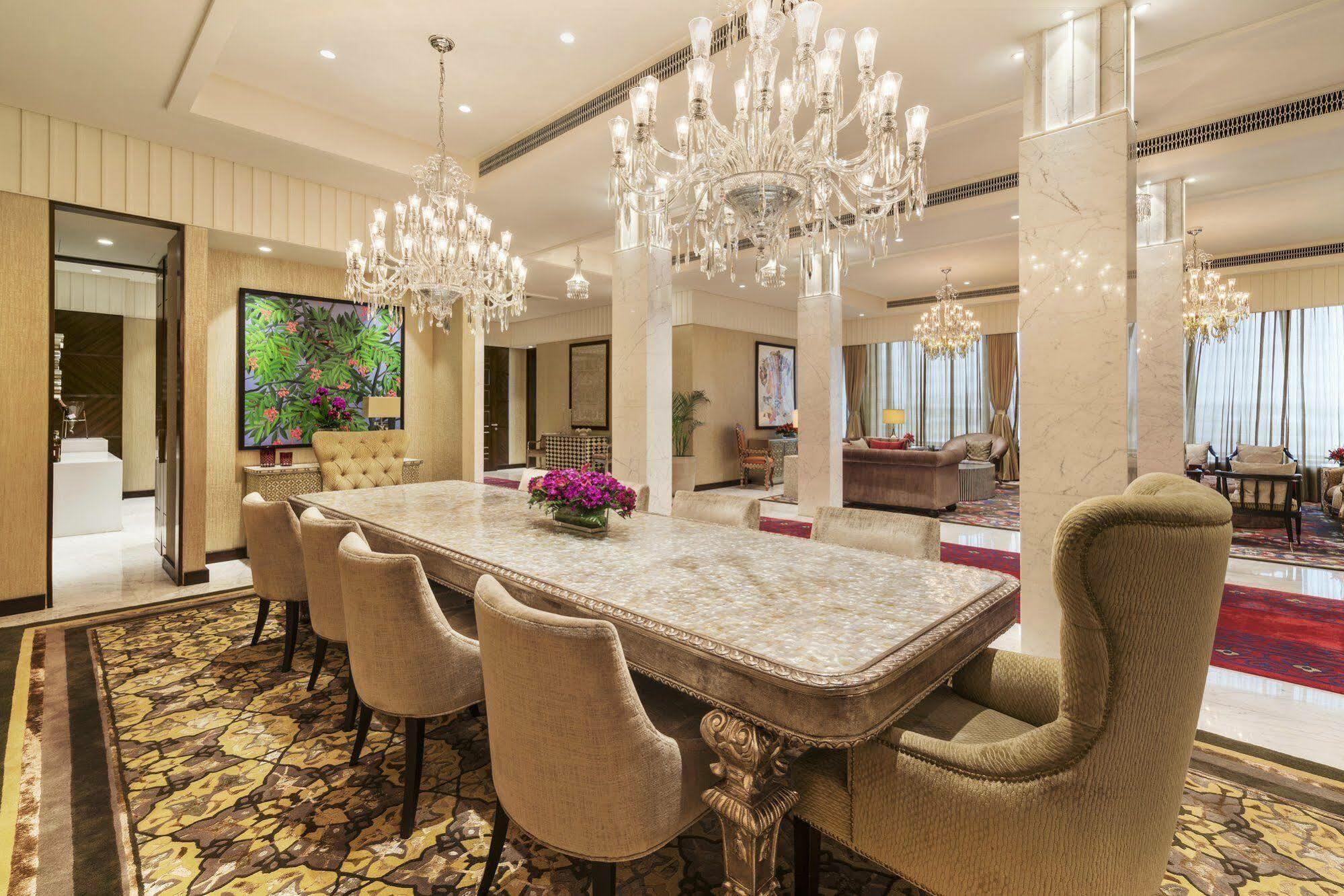 Taj Santacruz Hotel 5*