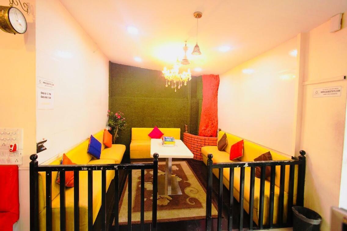 Town - Ac Hostel *