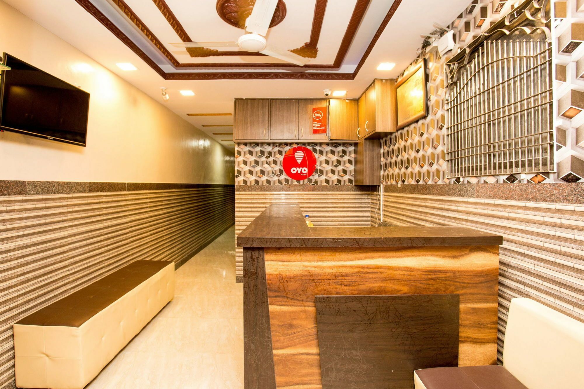 Hotel Oyo 7062 Amana