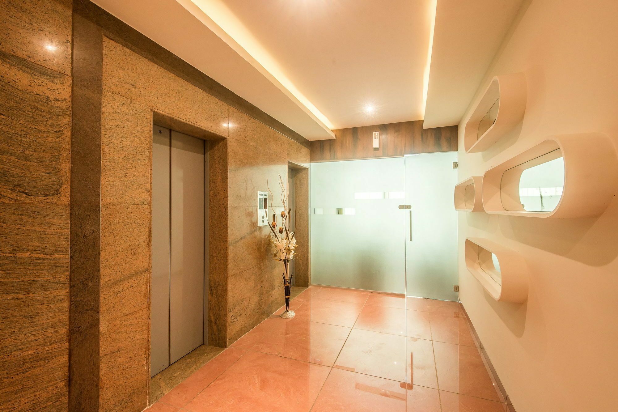 Bkc - Near Trade Center, Visa Consulate Hotel