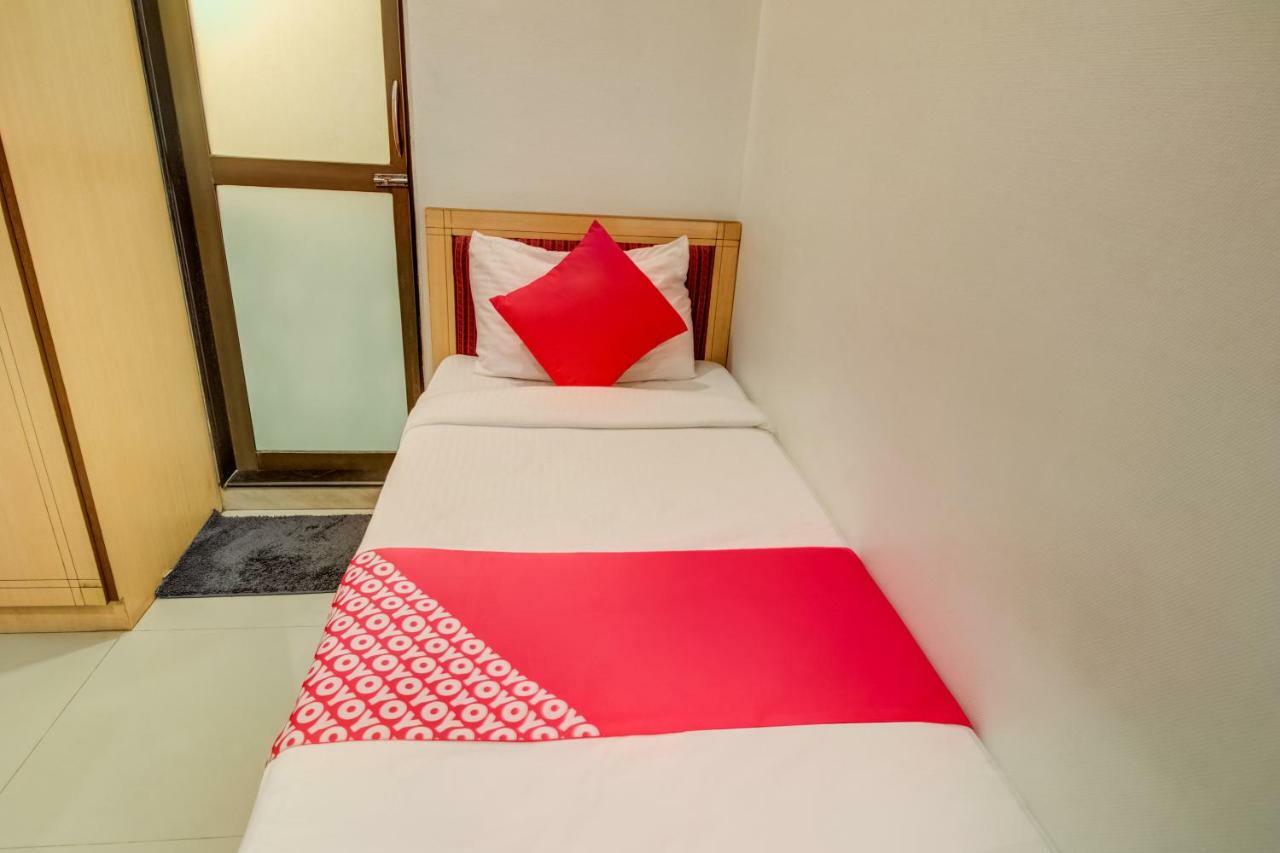 Oyo Flagship 572 Santacruz West Hotel