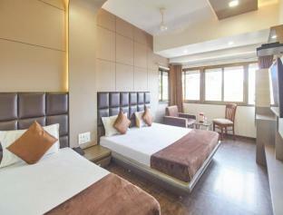 Oasis Hotel
