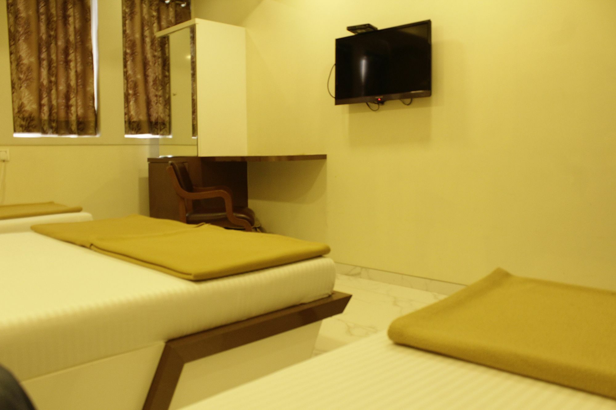 Hotel Oyo 28893 Gulf Bombaim