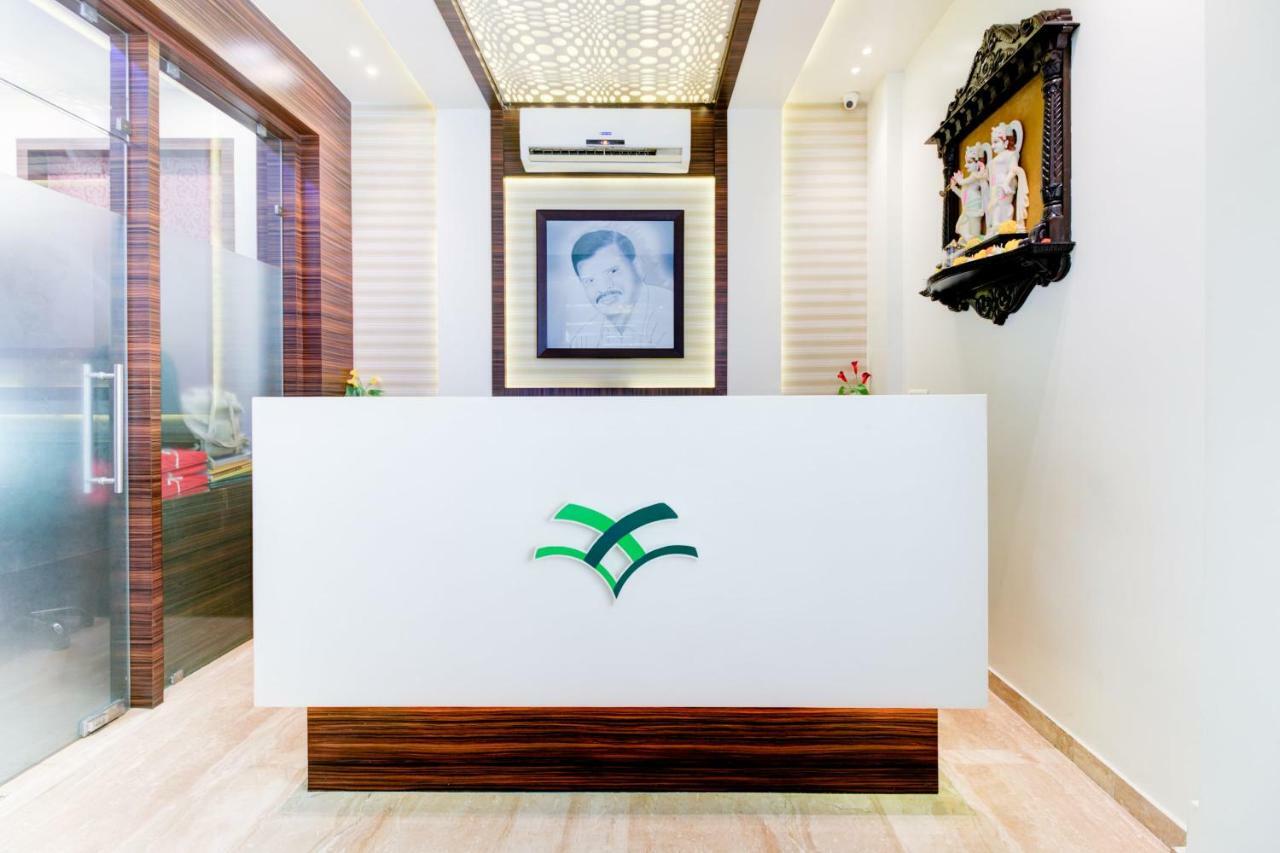 Capital O 45076 Vegas Residency Deluxe Hotel Mumbai