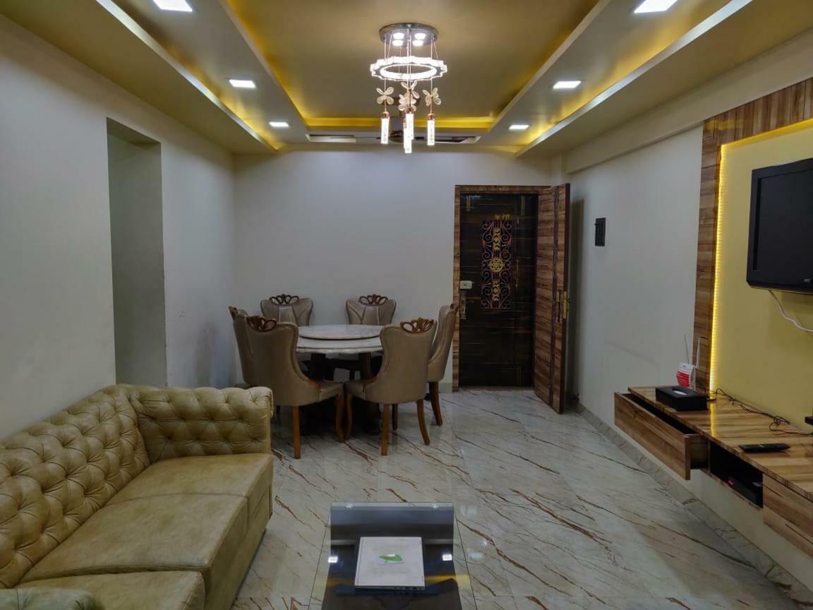 Powai Lnt Bed & Breakfast *