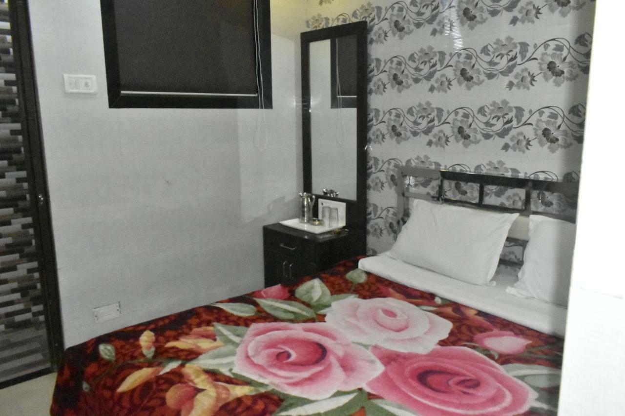 Hotel Zam Zam Palace Mumbai