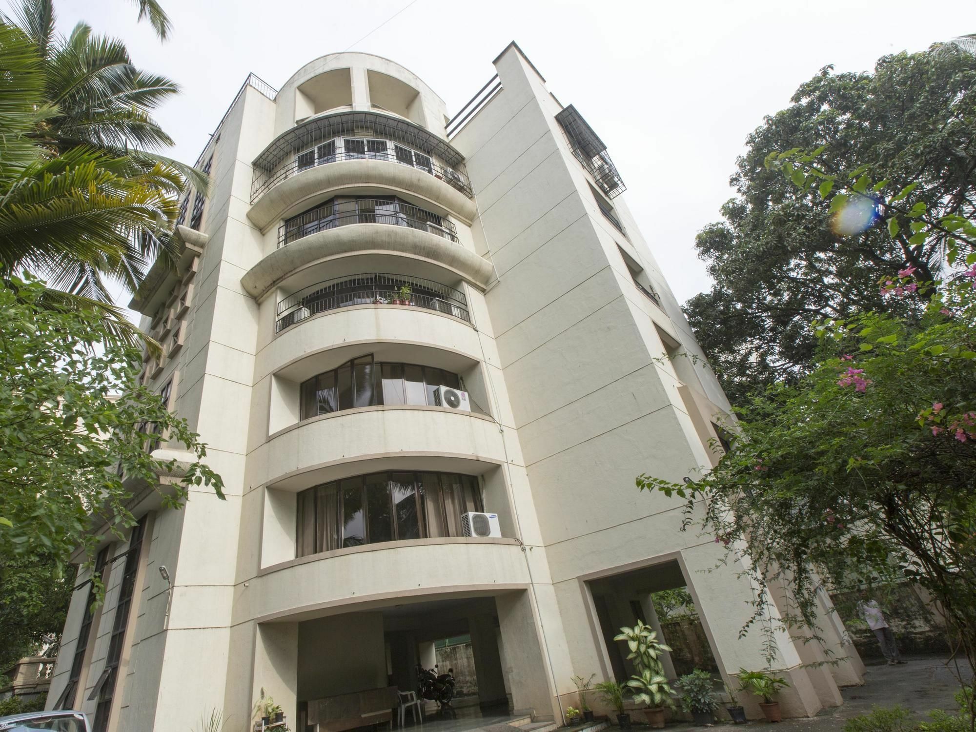 Oyo Iit Hotel Mumbai