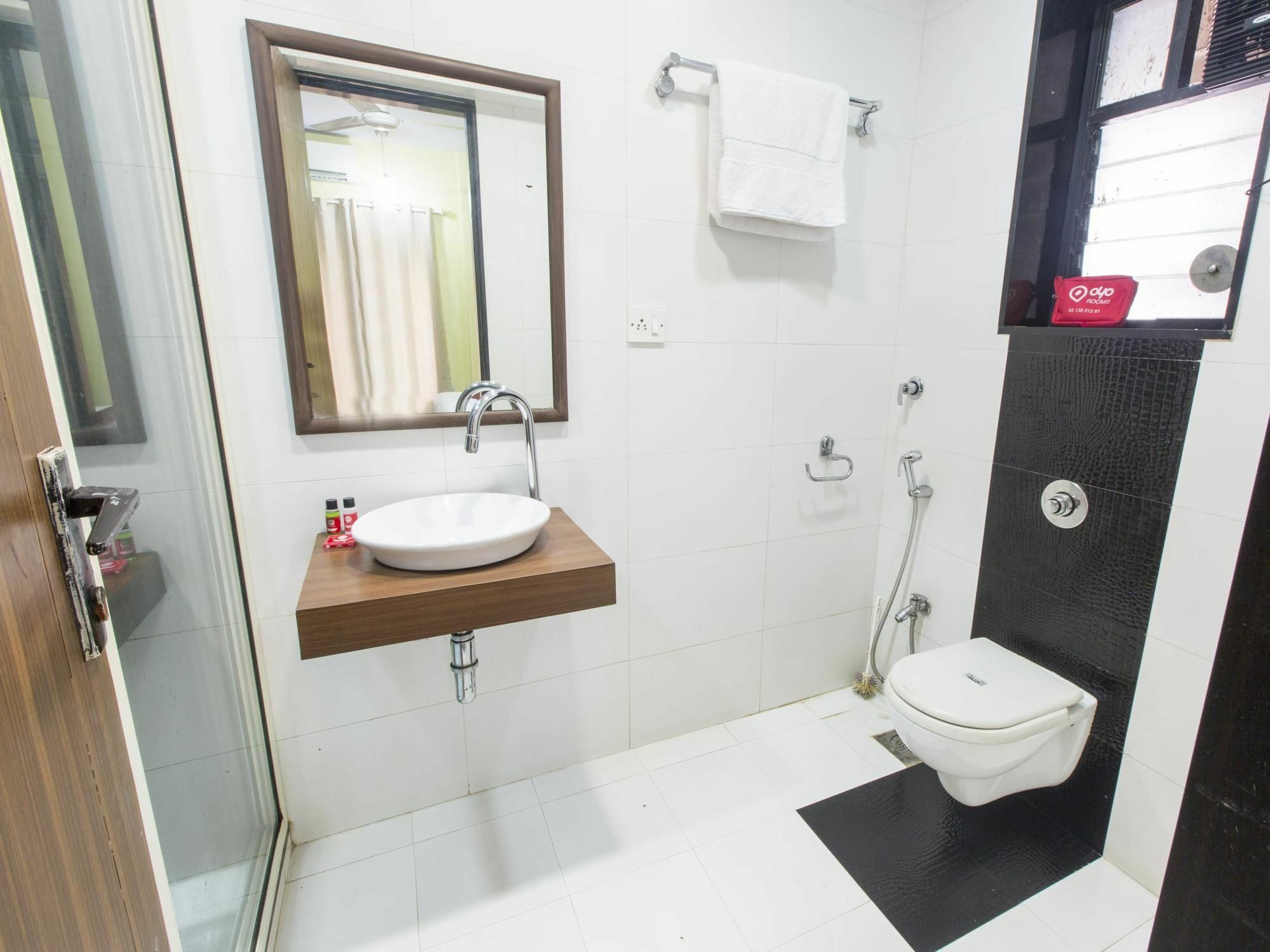 Hotel Oyo Iit Mumbai