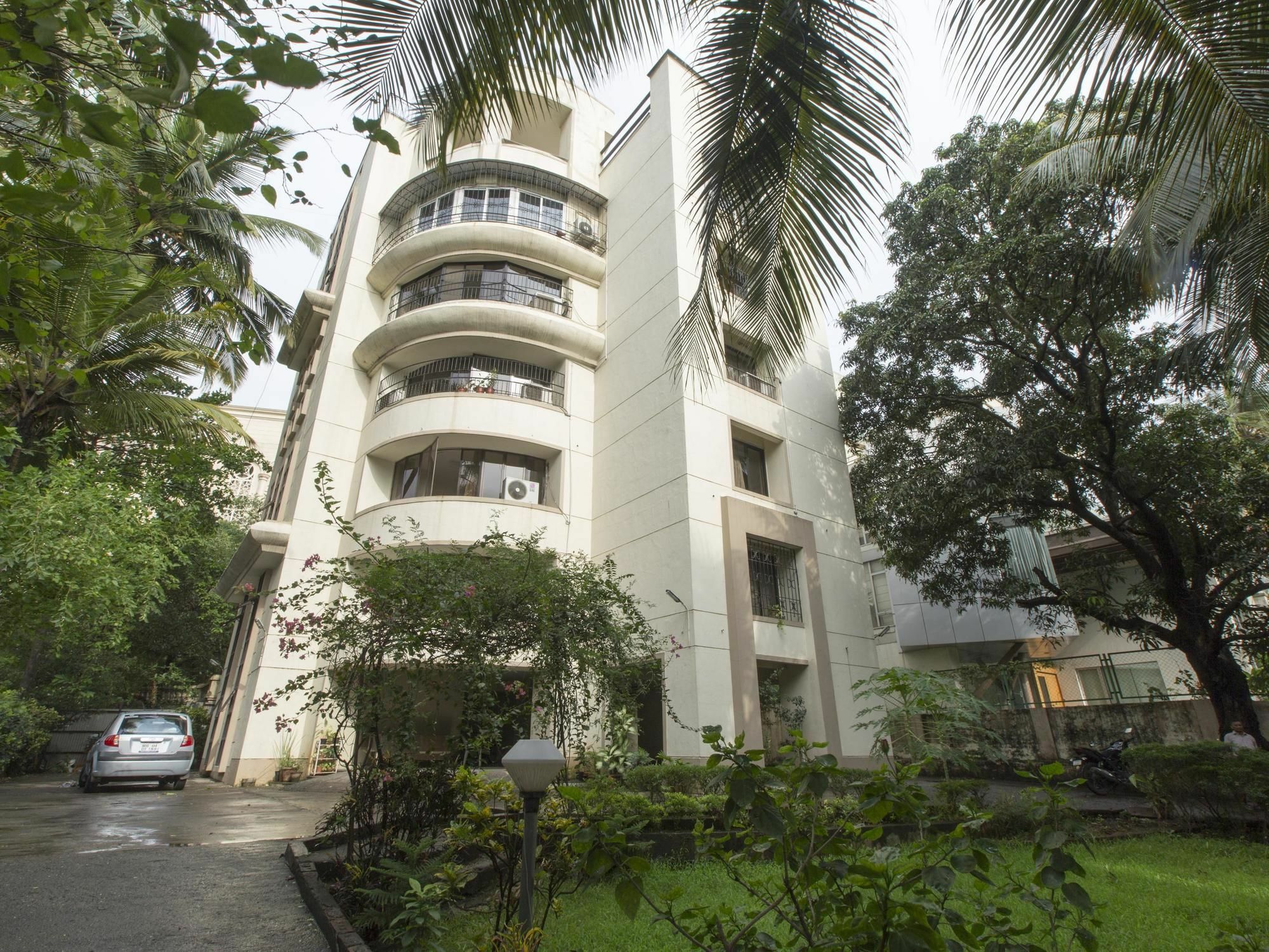 Oyo Iit Hotel Mumbai